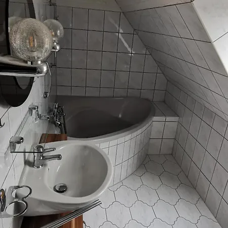 Ella * バート・ズダーオーデ